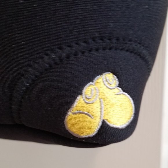 Authentic Disney Mickey embroidered shoulder bag - Picture 8 of 11